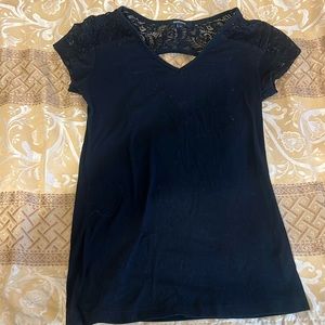 Junior medium women’s petite lace shoulders cutout top